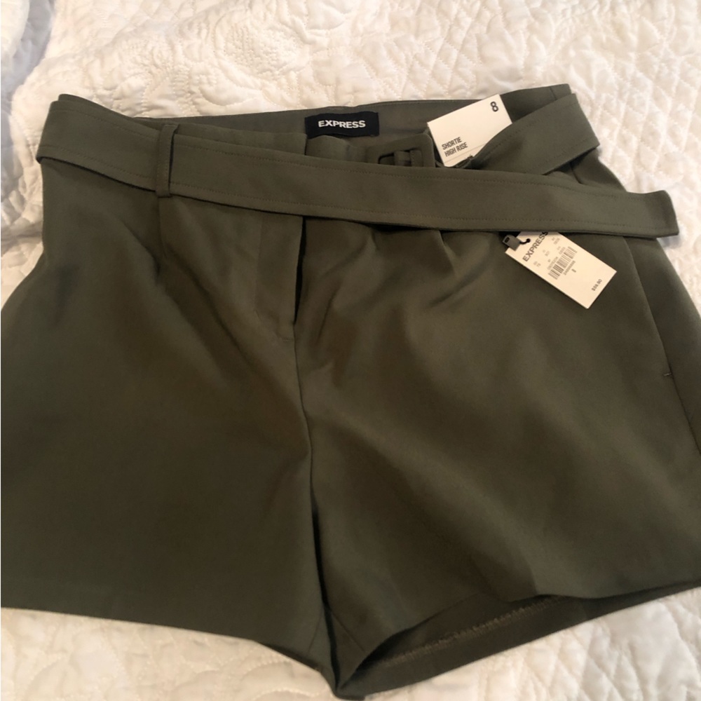 Express Shorts